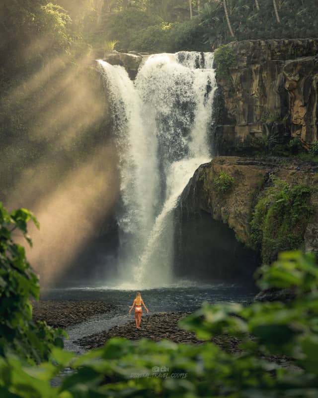 tegenungan-waterfall-bali-spray-